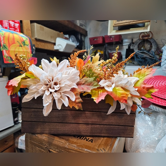 #196 The Orchard- Tabletop Fall Decor w/apples,cinnamon sticks. NWT - Picture 3 of 5